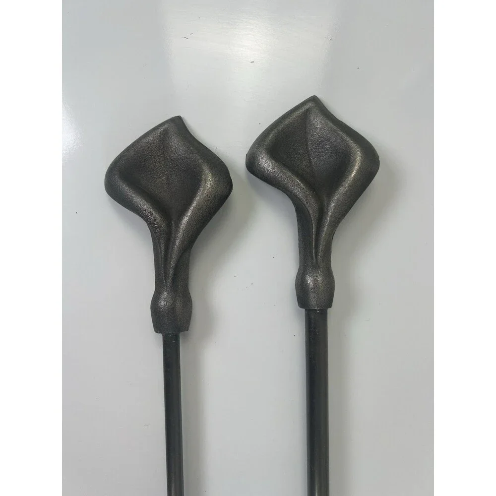 UMBRA Cast Metal Adjustable Width Curtain Rod Lily Floral Finial Floral